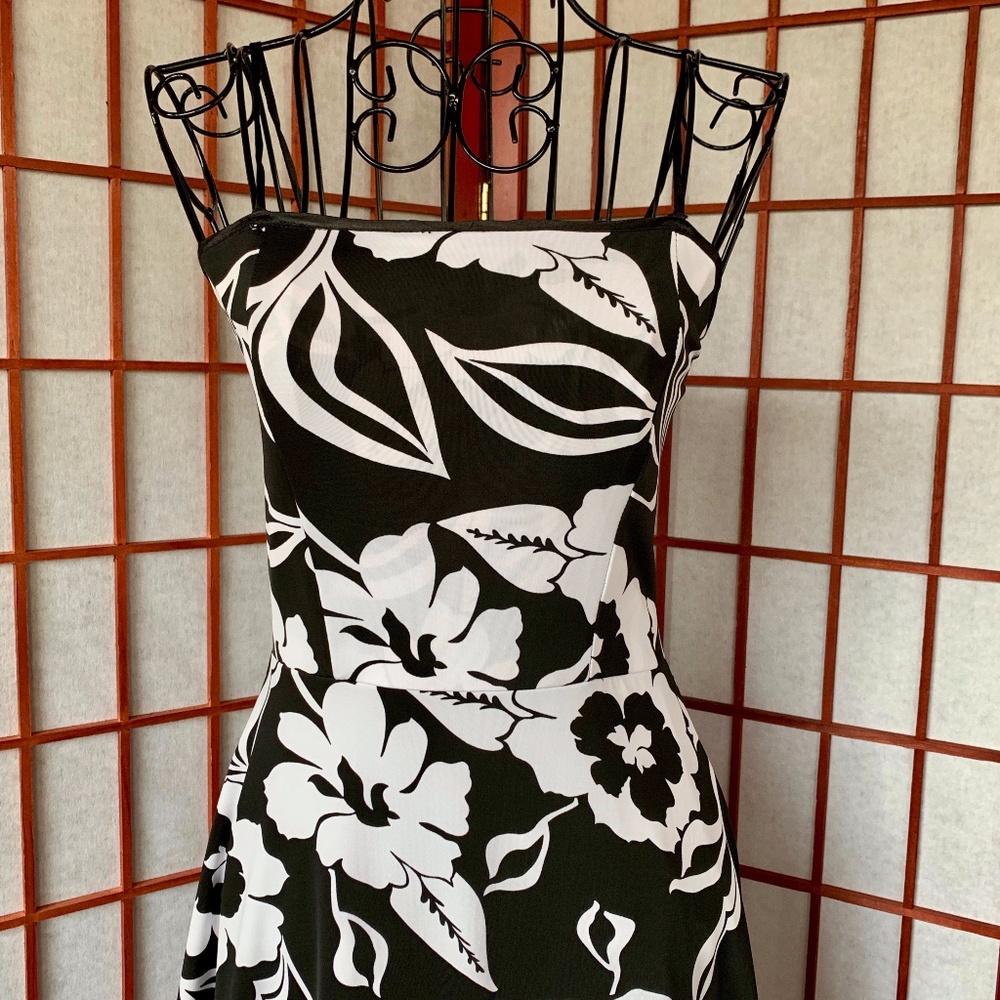Hypnotik Hibiscus Motif Fit & Flare Midi Sundress